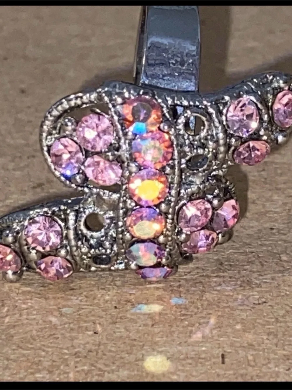 N/A ring features
